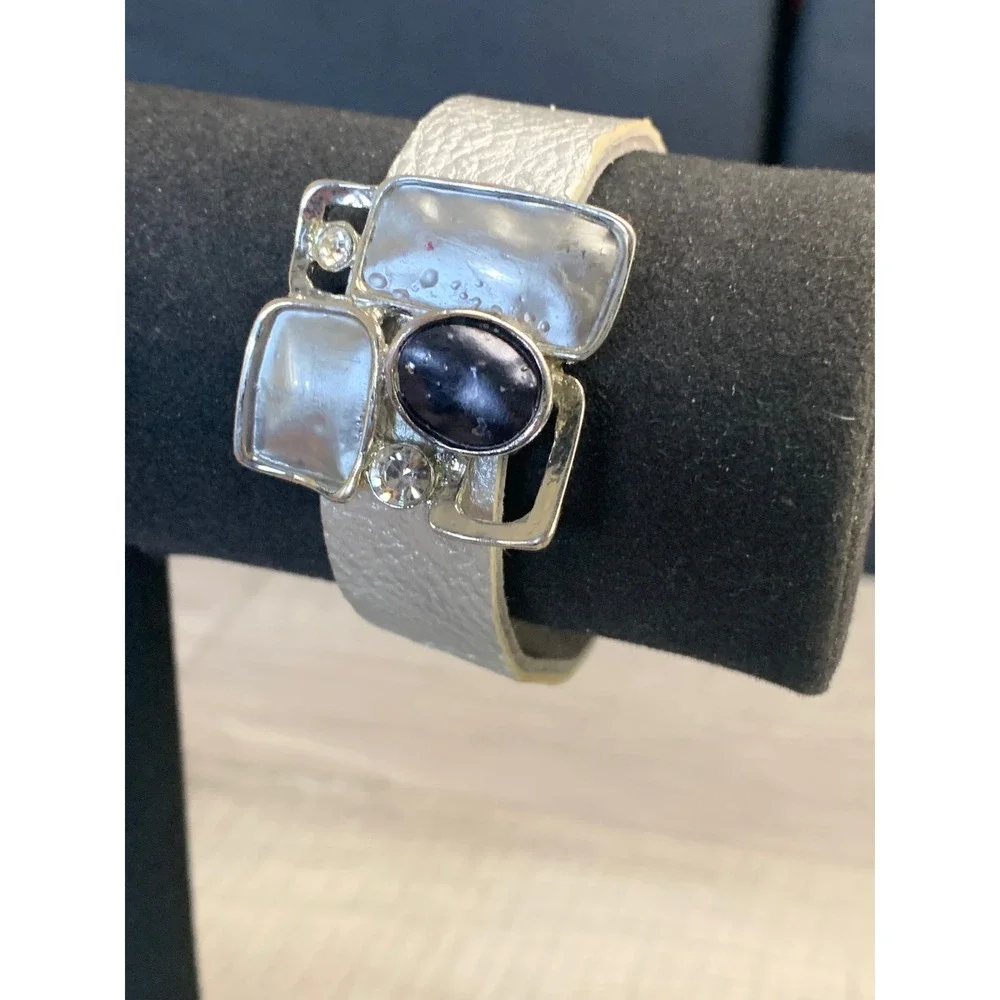 Silver Metallic Leather Cuff Bracelet Geometric Magnetic Clasp Rhinestone 4518